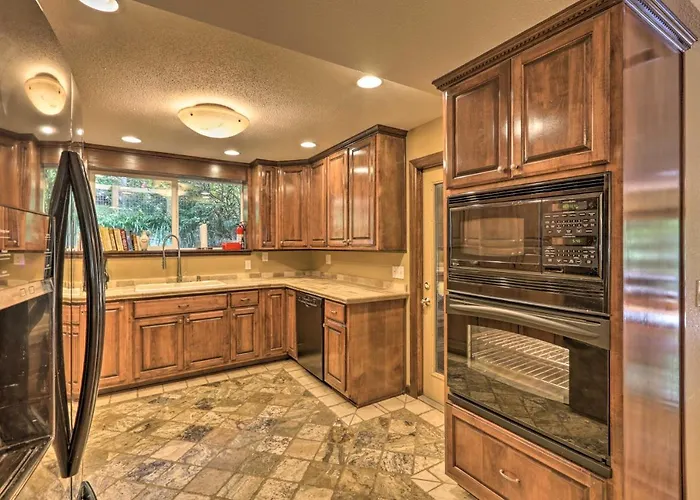 Charming Family Hideaway: 5 Mi To Fsu! Ferienhaus