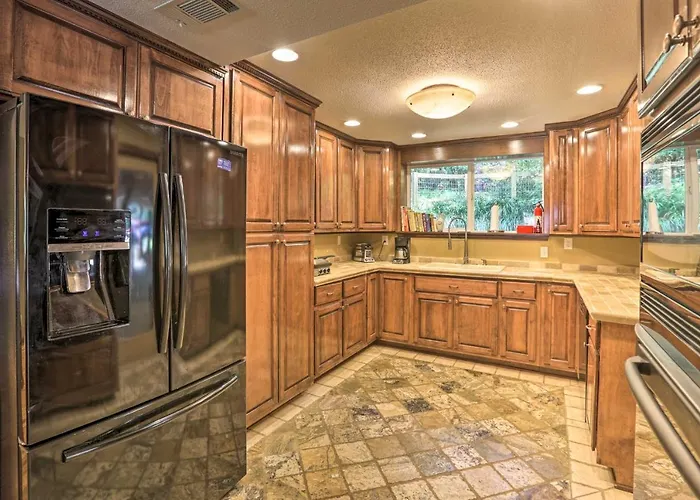 Ferienhaus Charming Family Hideaway: 5 Mi To Fsu!