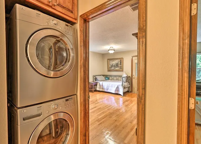 Charming Family Hideaway: 5 Mi To Fsu! *